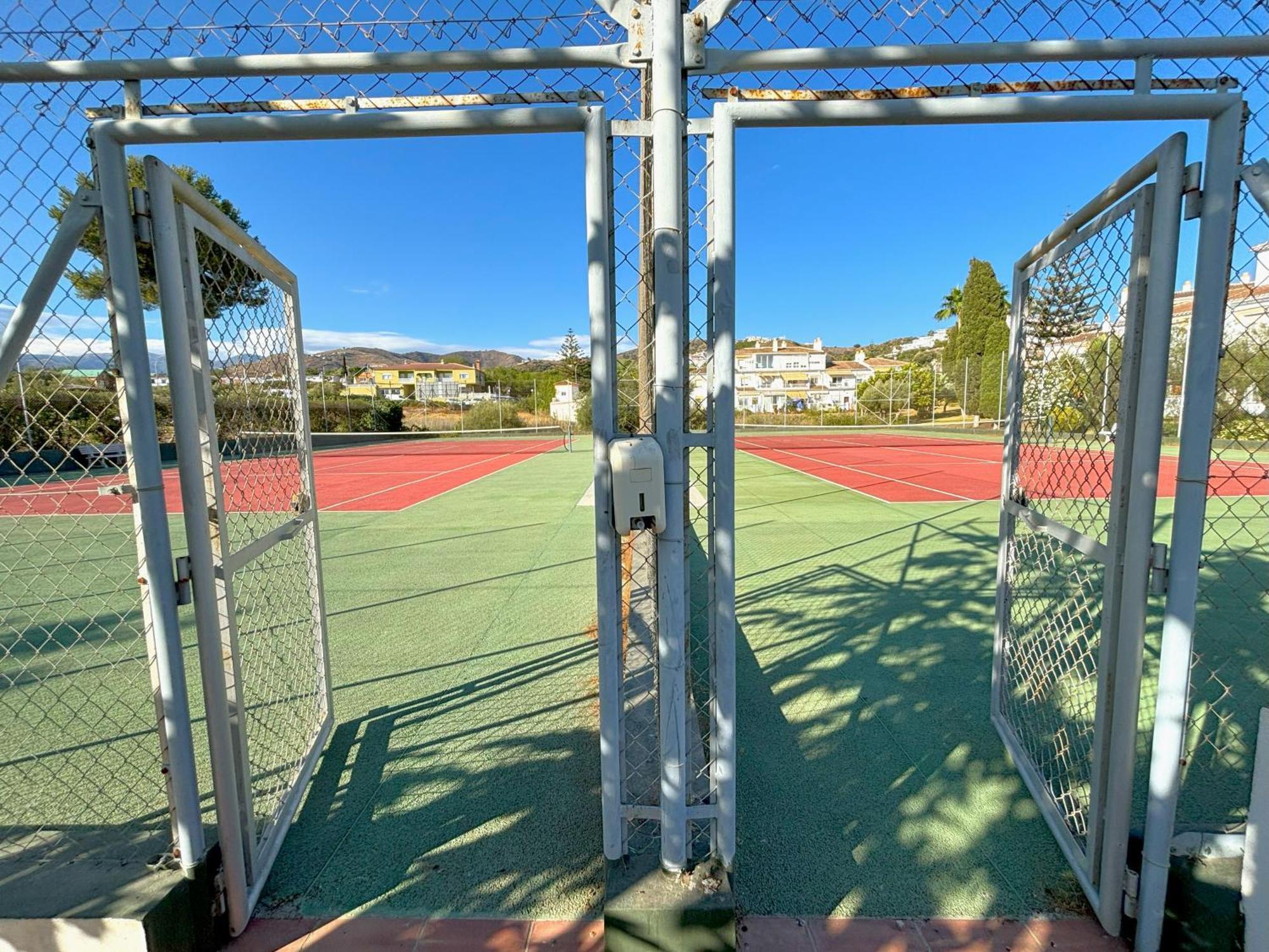 Evans Realty Bb Adosado & Piscina & Tenis & Jardines Torrox Eksteriør bilde